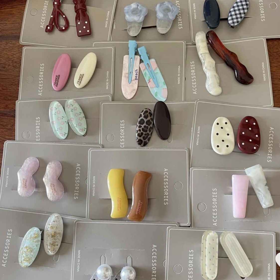 16-Piece Hair Clip Set: Cute & Sweet Polka Dot Designs, Minimalist Side Bangs Clip, Korean INS Style Hair Accessories for Women & Girls