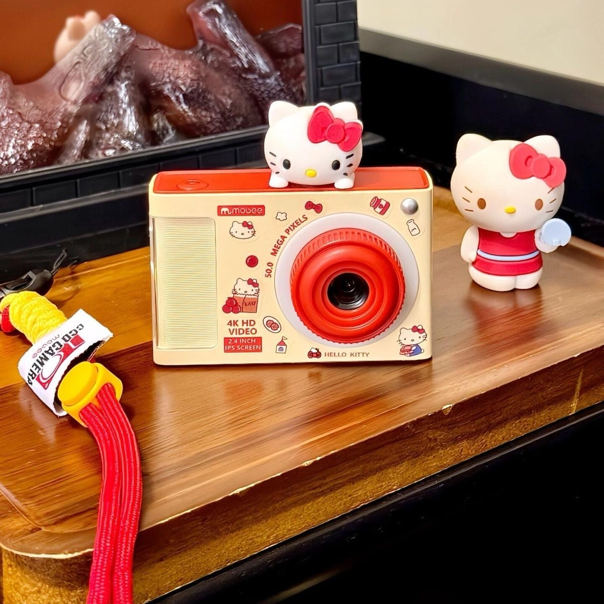 Dual Lens Hello Kitty Digital Camera, Retro Vintage Photo Camera with 2.0" Screen, Cute Travel & Birthday Gift for Girls Friends Students