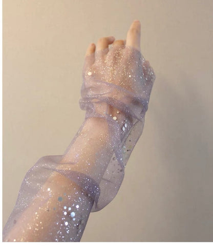 Bride's wedding dress gloves