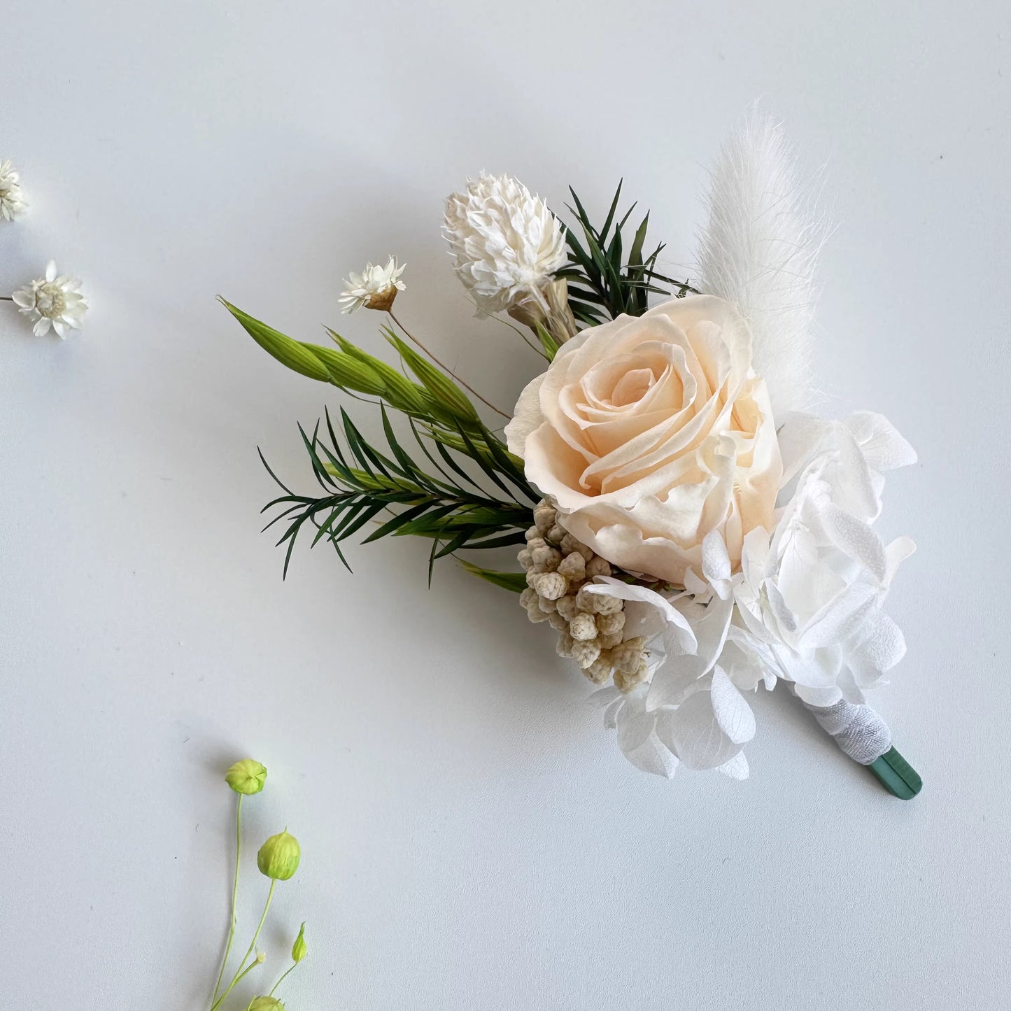 Wedding Preserved Flower Boutonniere Wrist Corsage Real Strawberry Floral Pin for Bride Groom Bridesmaid Groomsman