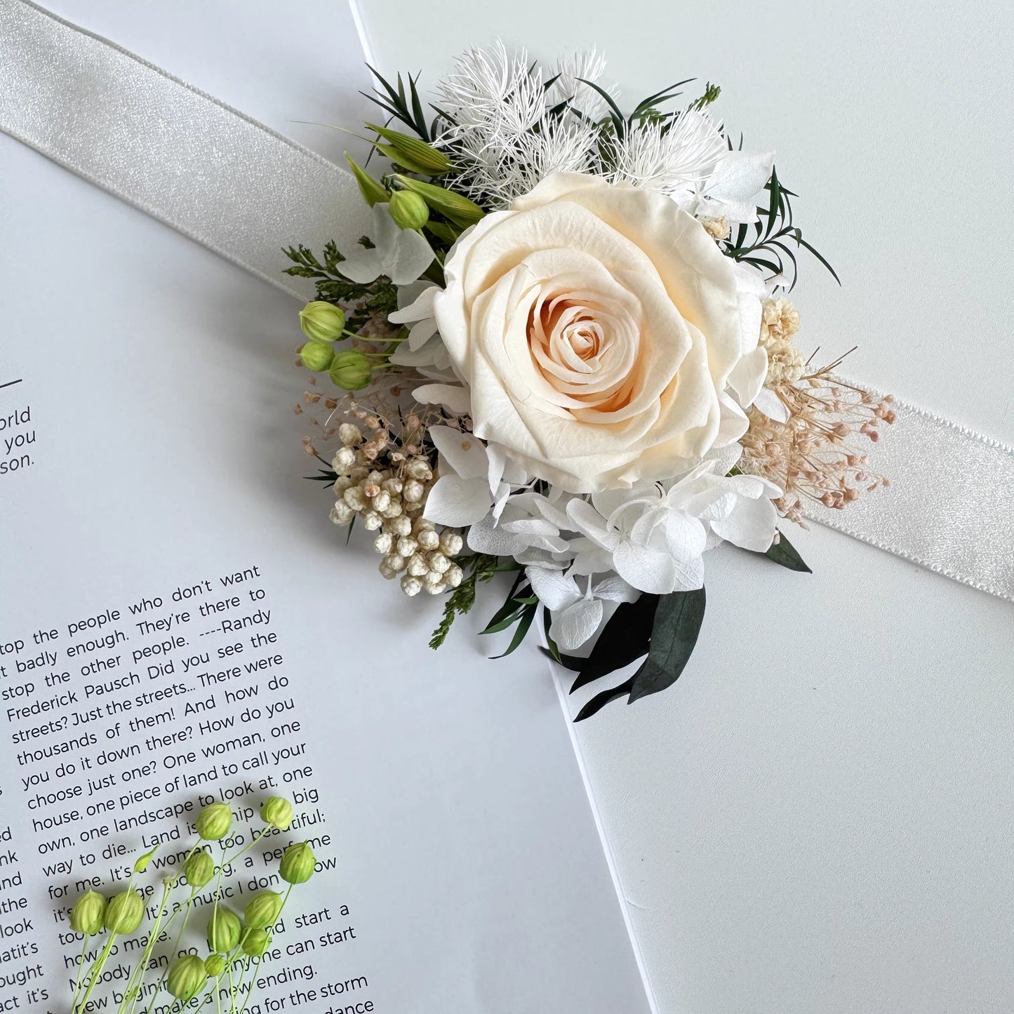 Wedding Preserved Flower Boutonniere Wrist Corsage Real Strawberry Floral Pin for Bride Groom Bridesmaid Groomsman