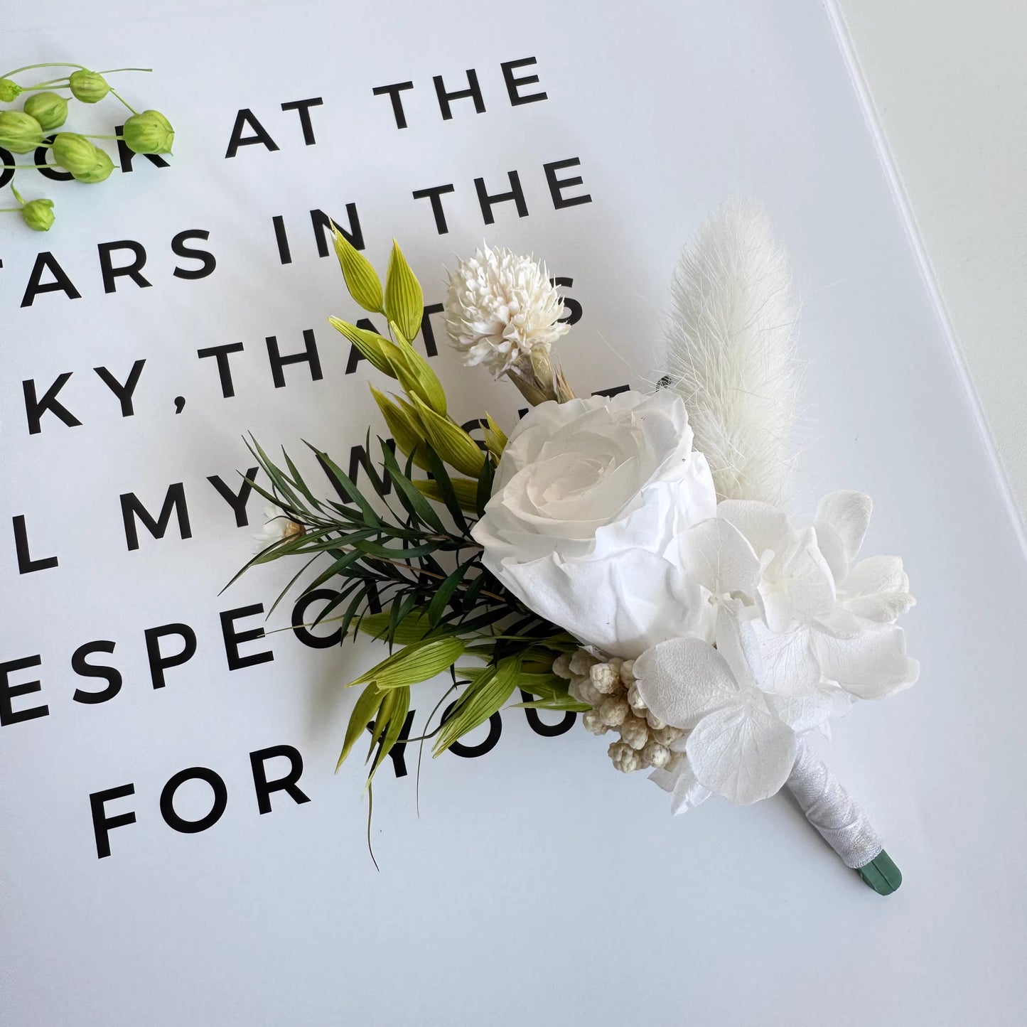 Wedding Preserved Flower Boutonniere Wrist Corsage Real Strawberry Floral Pin for Bride Groom Bridesmaid Groomsman